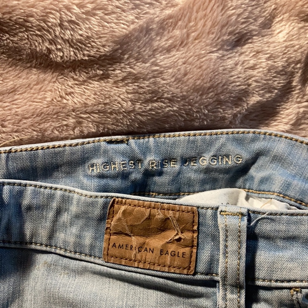 American Eagle distressed highest rise jeggings! - Picture 7 of 9